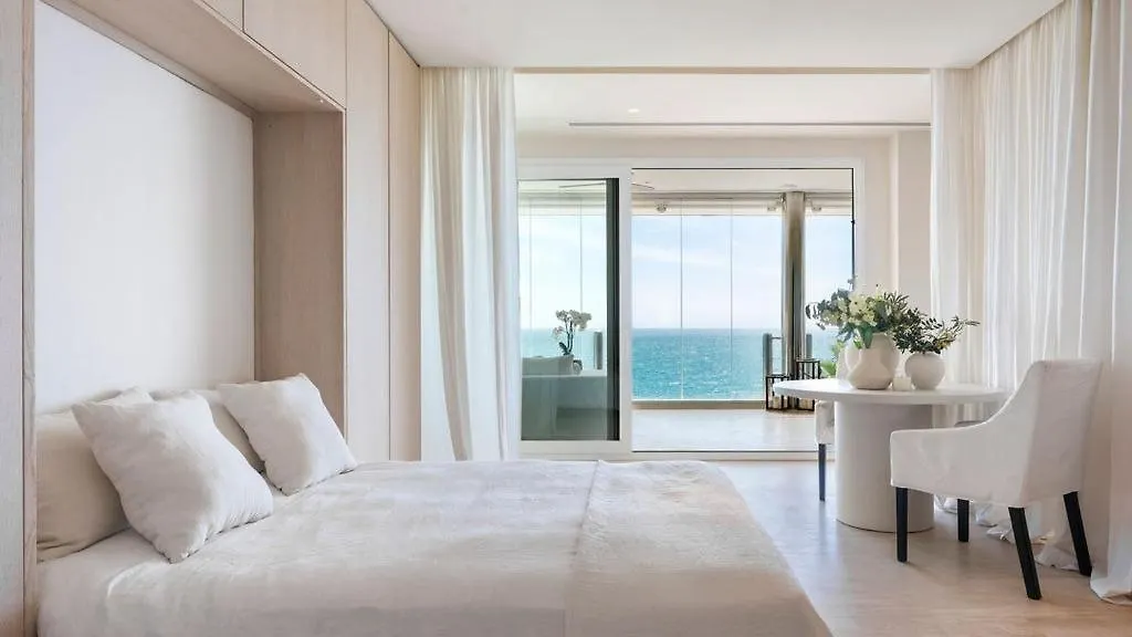 Waterfront Beach Paradise Apartment Benalmadena Spain