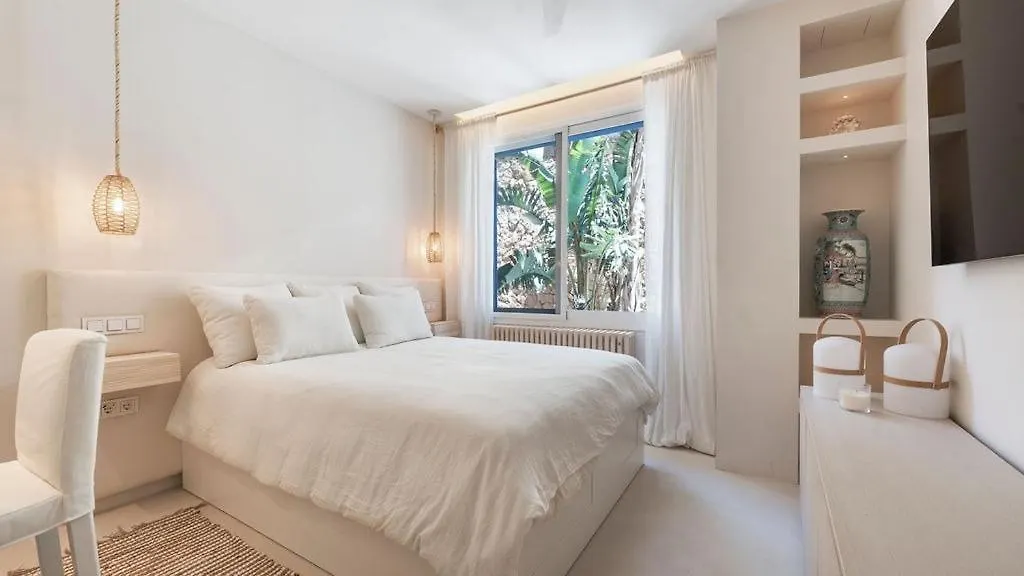 Waterfront Beach Paradise Apartment Benalmadena